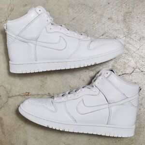 Nike Dunk High iD Be True ‘Triple White’